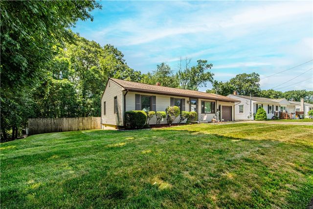 27 Johnson Boulevard, Coventry, RI 02816