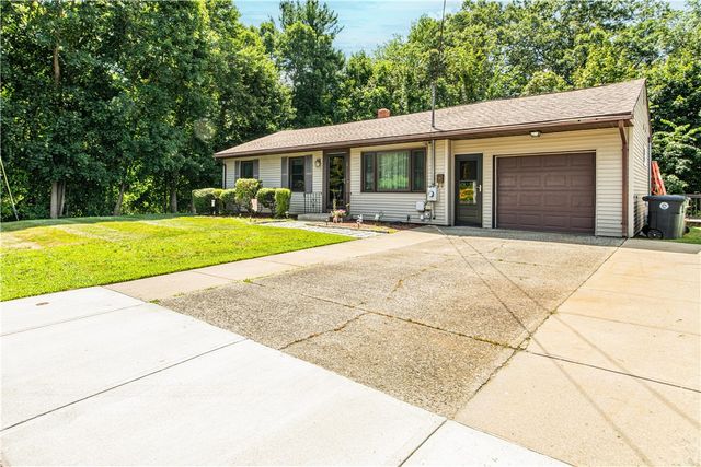 27 Johnson Boulevard, Coventry, RI 02816