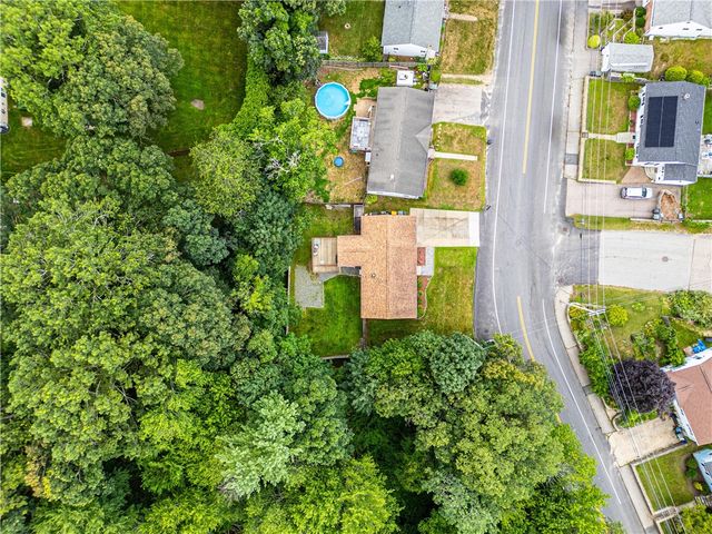 27 Johnson Boulevard, Coventry, RI 02816