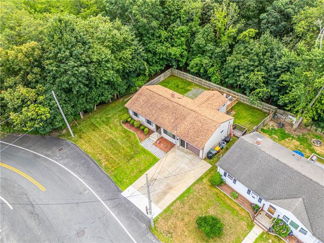 27 Johnson Boulevard, Coventry, RI 02816