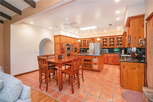 2083 Grace, Riverside, CA 92504