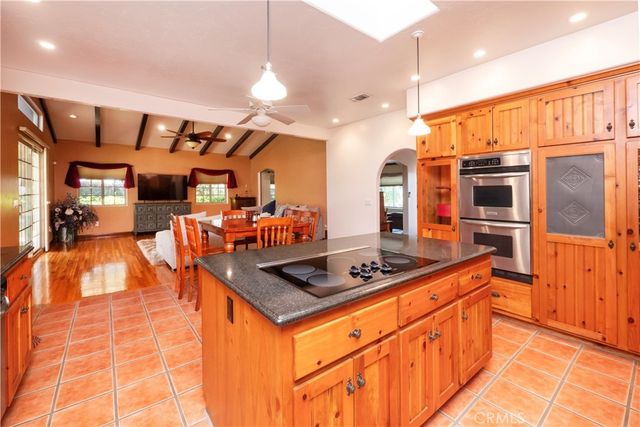 2083 Grace, Riverside, CA 92504