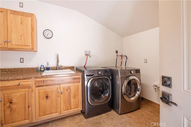 2083 Grace, Riverside, CA 92504