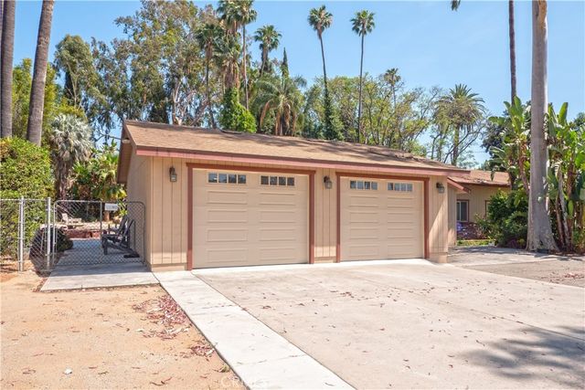 2083 Grace, Riverside, CA 92504