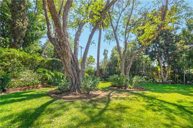 2083 Grace, Riverside, CA 92504