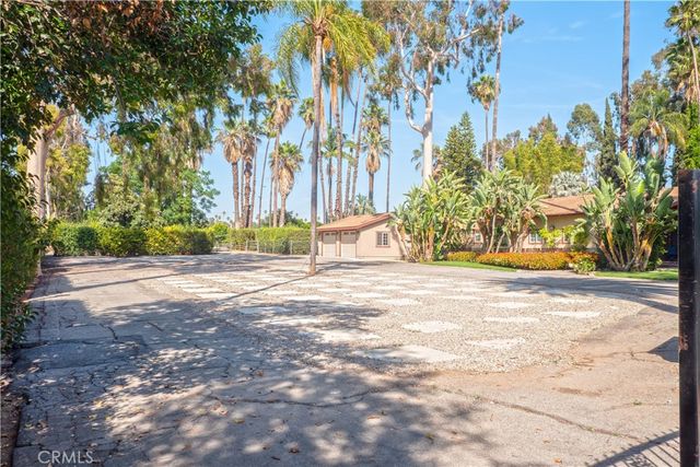 2083 Grace, Riverside, CA 92504
