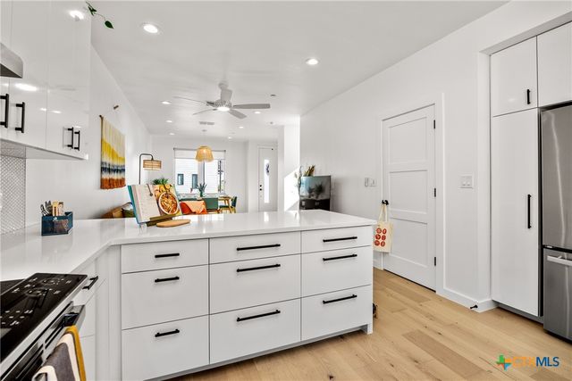 102 Lively Lane B, San Marcos, TX 78666