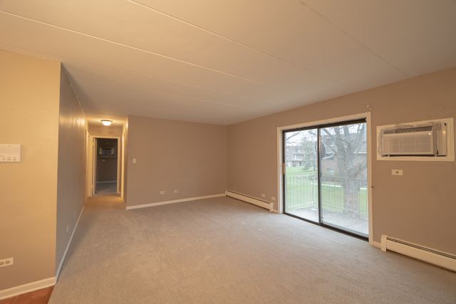 144 E Bailey Road G, Naperville, IL 60565