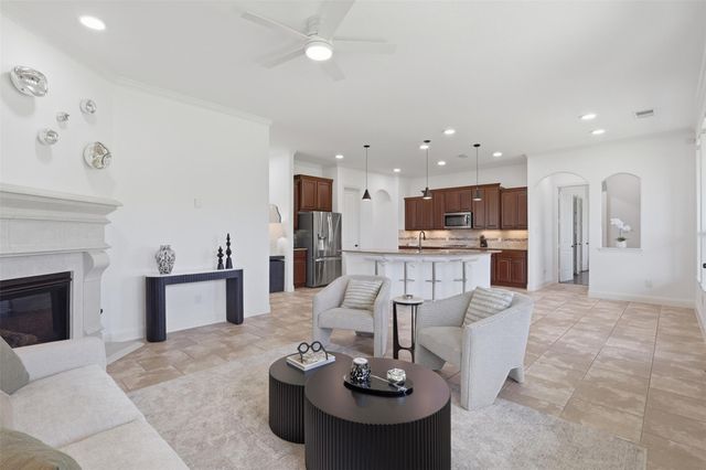 6214 Pinewood Heights Drive, Spring, TX 77389