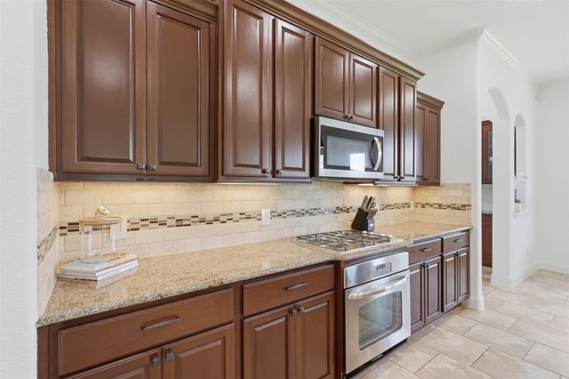 6214 Pinewood Heights Drive, Spring, TX 77389