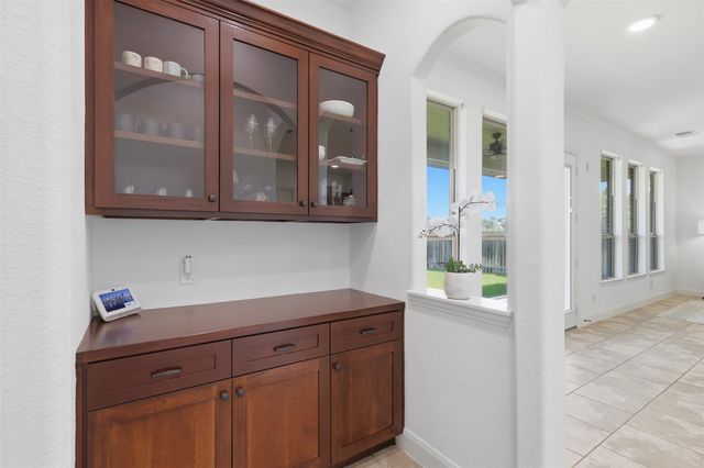 6214 Pinewood Heights Drive, Spring, TX 77389