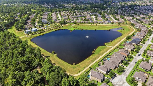 6214 Pinewood Heights Drive, Spring, TX 77389