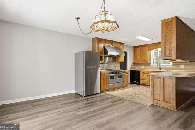 2401 Ebenezer Road SE, Conyers, GA 30094