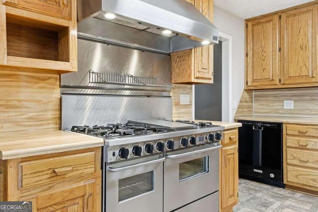 2401 Ebenezer Road SE, Conyers, GA 30094