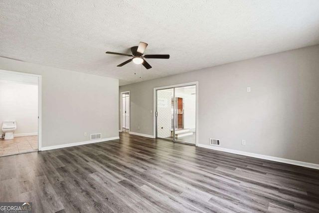 2401 Ebenezer Road SE, Conyers, GA 30094