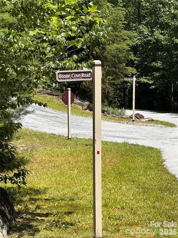 66 Boone Cove Road, Zirconia, NC 28790