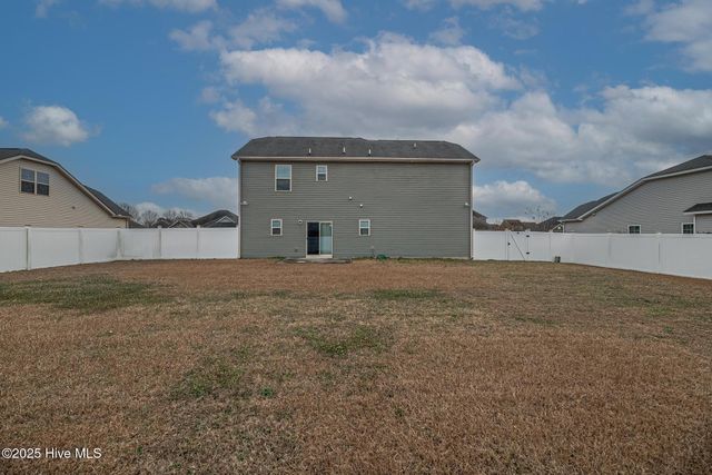 228 Copper Creek Drive, Winterville, NC 28590