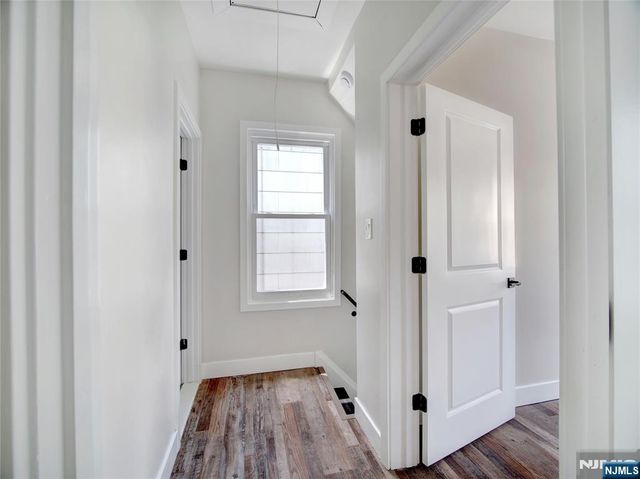432 16th Street, Newark, NJ 07103
