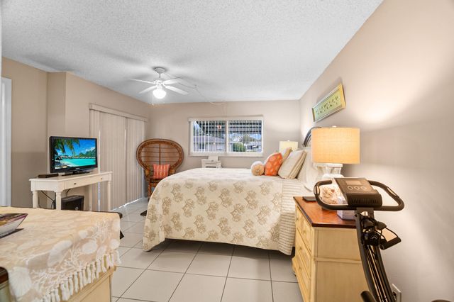 8713 NW 10th Street C101, Plantation, FL 33322