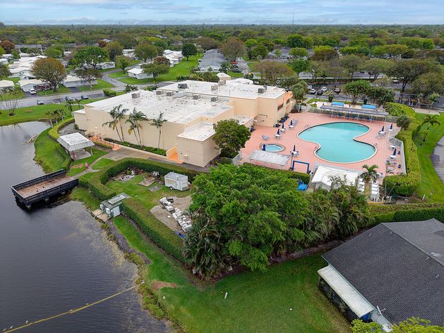 8713 NW 10th Street C101, Plantation, FL 33322