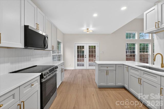 6917 Lenhart Drive, Charlotte, NC 28226