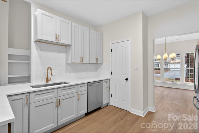 6917 Lenhart Drive, Charlotte, NC 28226