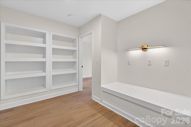 6917 Lenhart Drive, Charlotte, NC 28226