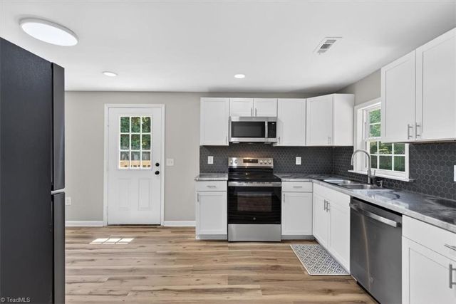 200 Eufola Road, Statesville, NC 28677