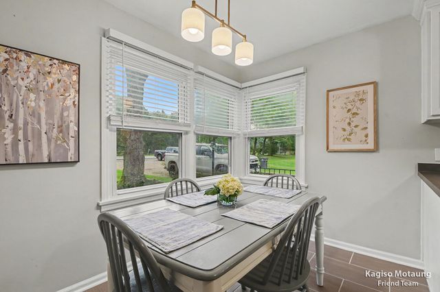4621 Whitneyville Avenue SE, Ada, MI 49301