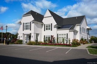 170 Sutton Court 170, Mount Sinai, NY 11766