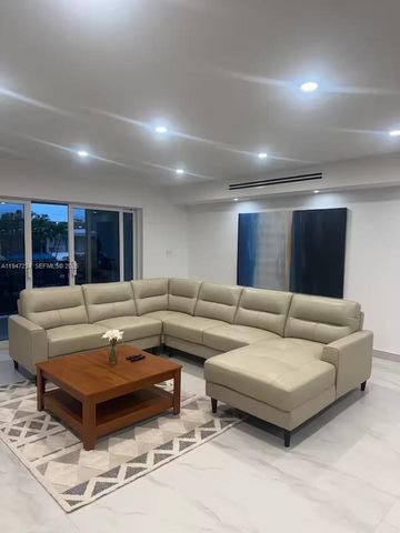 3822 NE 171st St 3822, North Miami Beach, FL 33160