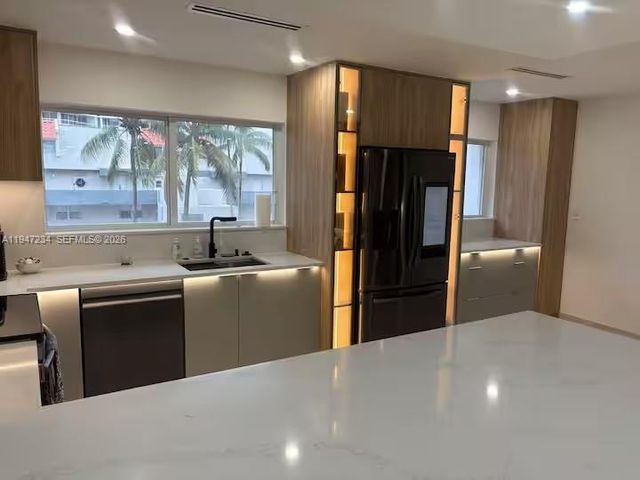 3822 NE 171st St 3822, North Miami Beach, FL 33160