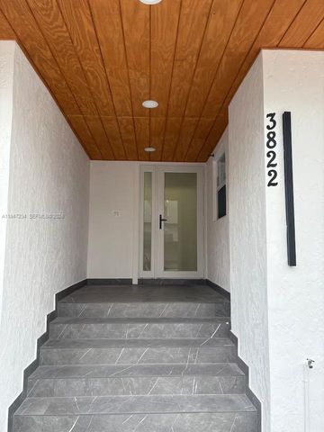 3822 NE 171st St 3822, North Miami Beach, FL 33160