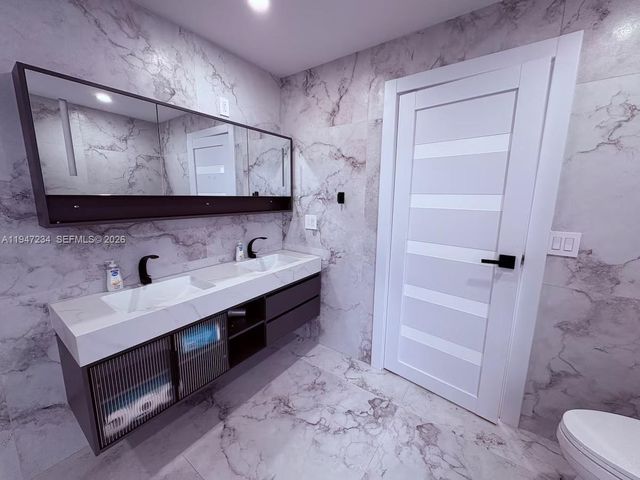 3822 NE 171st St 3822, North Miami Beach, FL 33160