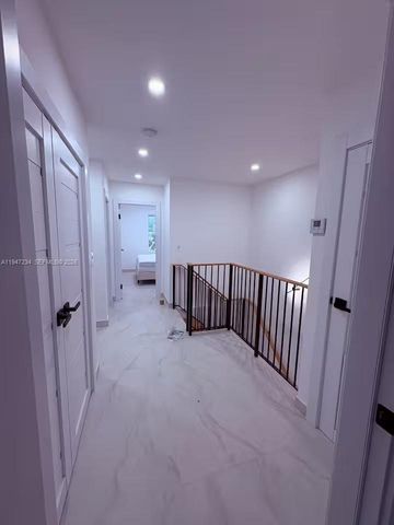 3822 NE 171st St 3822, North Miami Beach, FL 33160