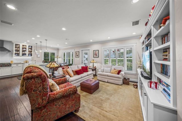 2440 ARLINGTON STREET, Sarasota, FL 34239