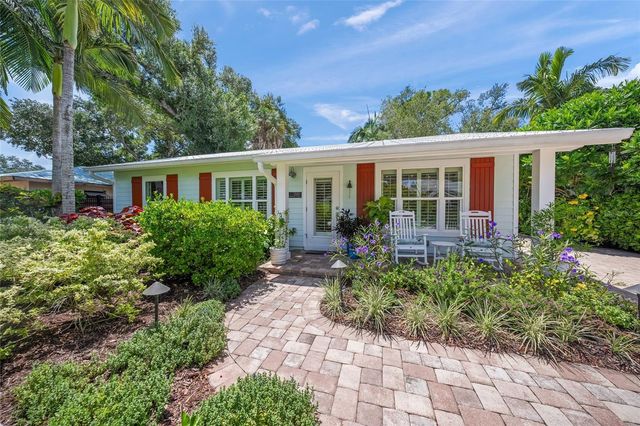2440 ARLINGTON STREET, Sarasota, FL 34239