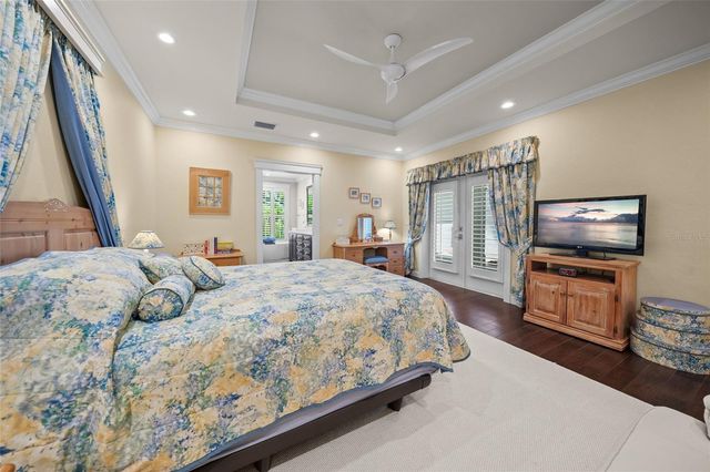 2440 ARLINGTON STREET, Sarasota, FL 34239