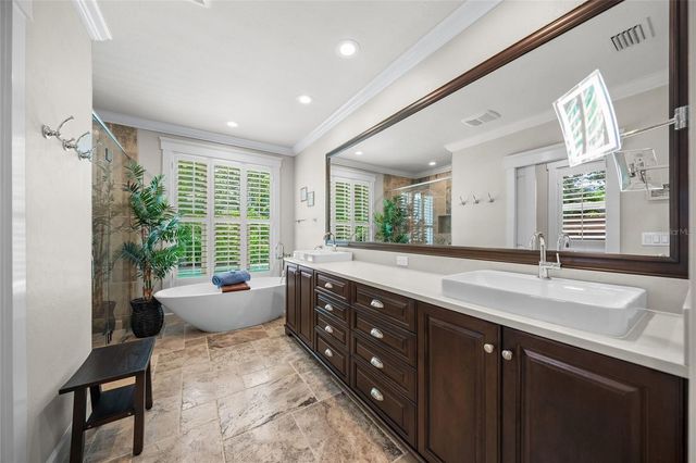 2440 ARLINGTON STREET, Sarasota, FL 34239