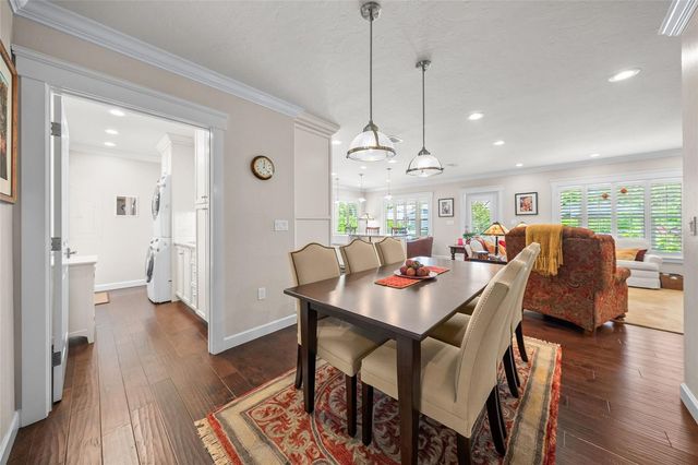 2440 ARLINGTON STREET, Sarasota, FL 34239