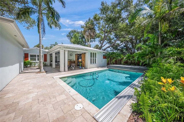 2440 ARLINGTON STREET, Sarasota, FL 34239