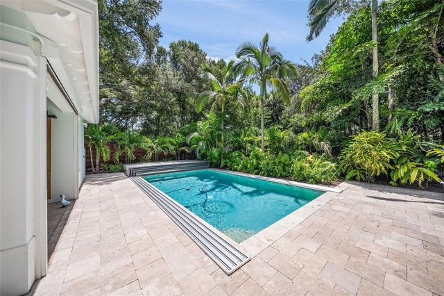 2440 ARLINGTON STREET, Sarasota, FL 34239