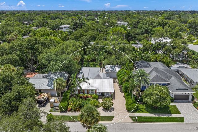2440 ARLINGTON STREET, Sarasota, FL 34239