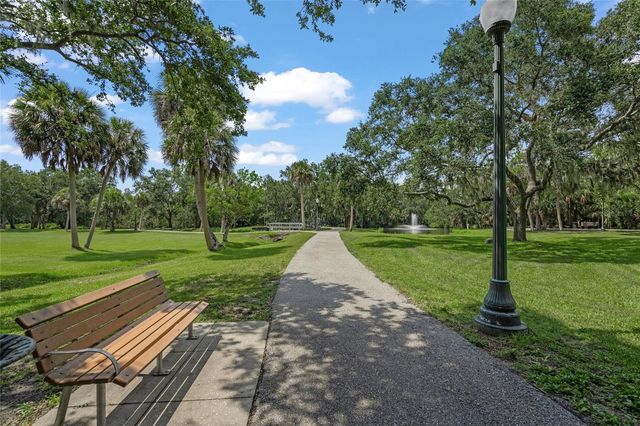 2440 ARLINGTON STREET, Sarasota, FL 34239
