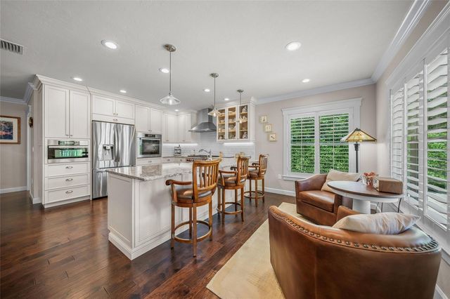 2440 ARLINGTON STREET, Sarasota, FL 34239