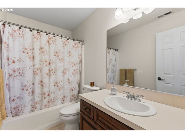 23933 Sw Scott Ridge Ter, Sherwood, OR 97140
