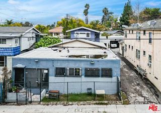 4913 Melrose Avenue, Los Angeles, CA 90029