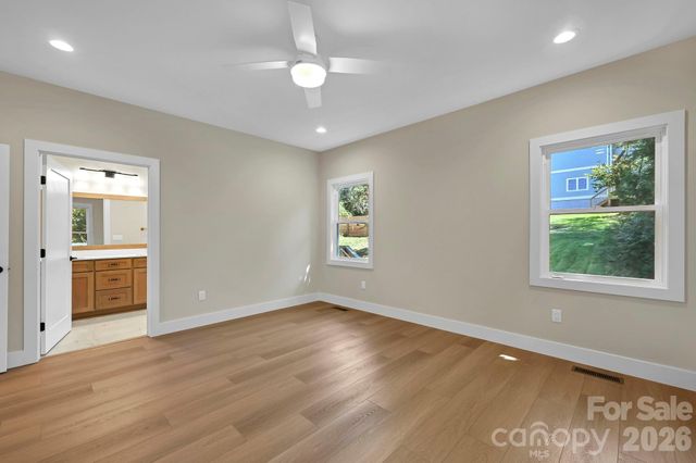 34 Mountain View Road, Asheville, NC 28805