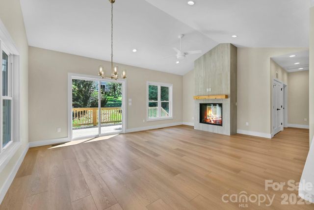 34 Mountain View Road, Asheville, NC 28805