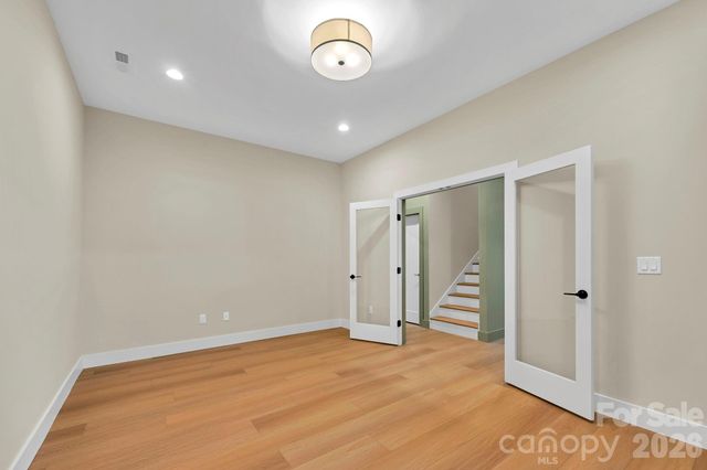 34 Mountain View Road, Asheville, NC 28805